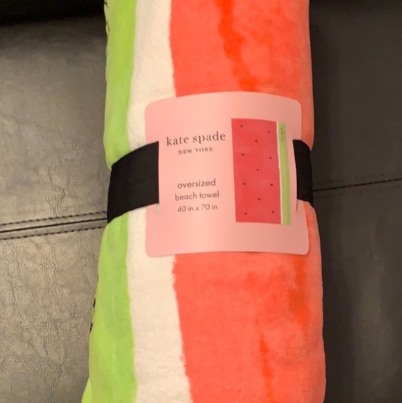Kate Spade Luxuriously Oversized Beach Towel - Picture 7 of 8